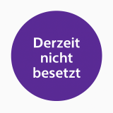 Derzeit nicht besetzt. Weiße Schrift auf lilafarbenen Hintergrund